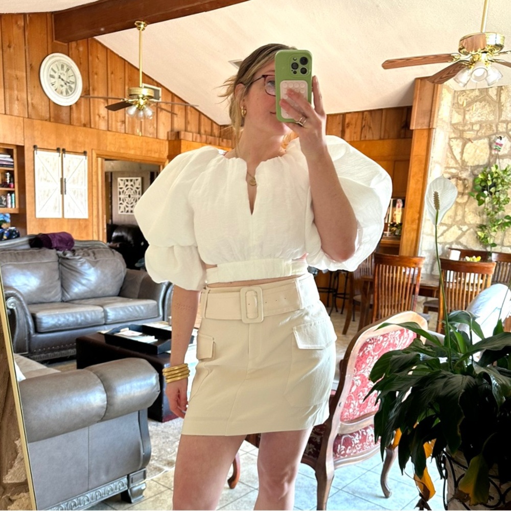 Express super high waisted belted cargo mini skirt size 4 color sand shell - Picture 6 of 6